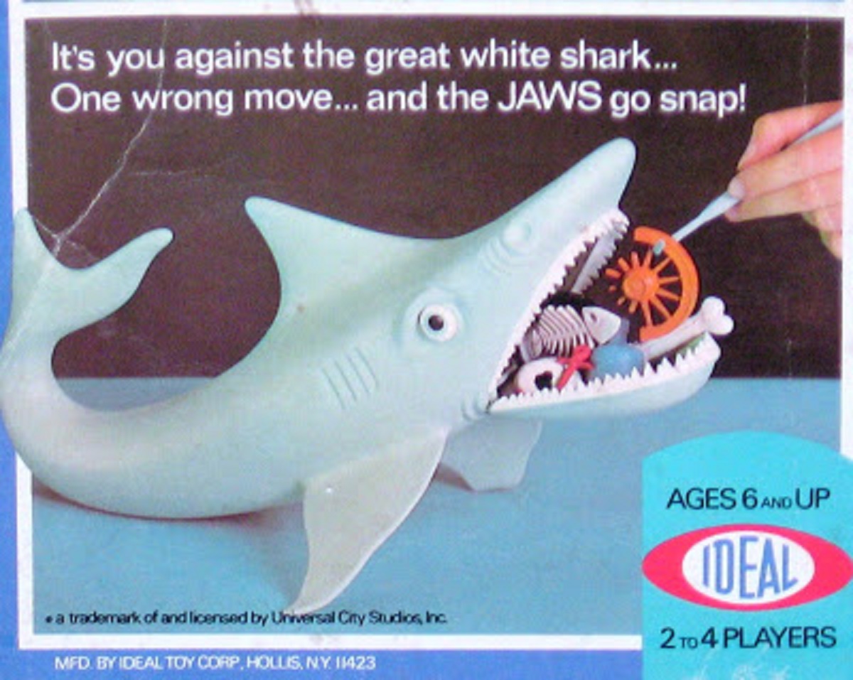 jaw snapping shark toy