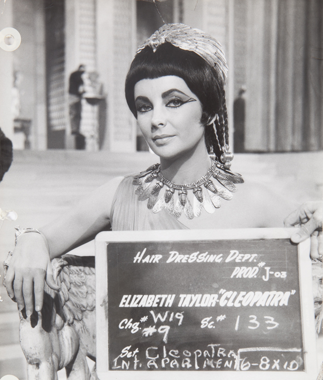 Elizabeth-Taylor-Cleopatra-Headdress