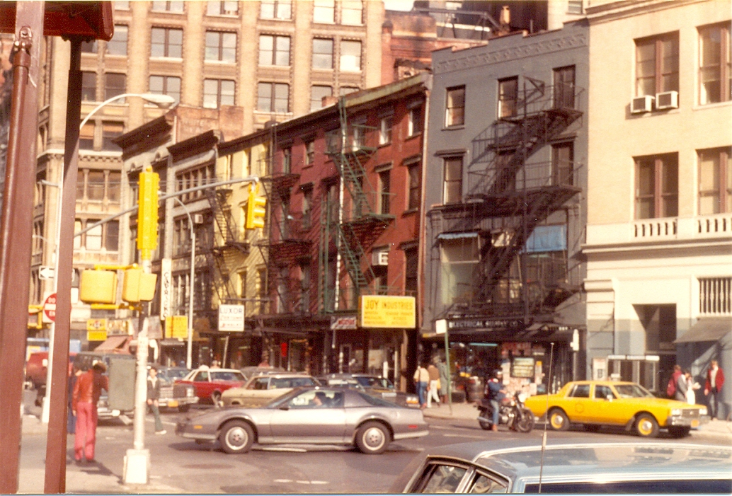 New York City street scene, November 1982. East 17th Street & Broadway.