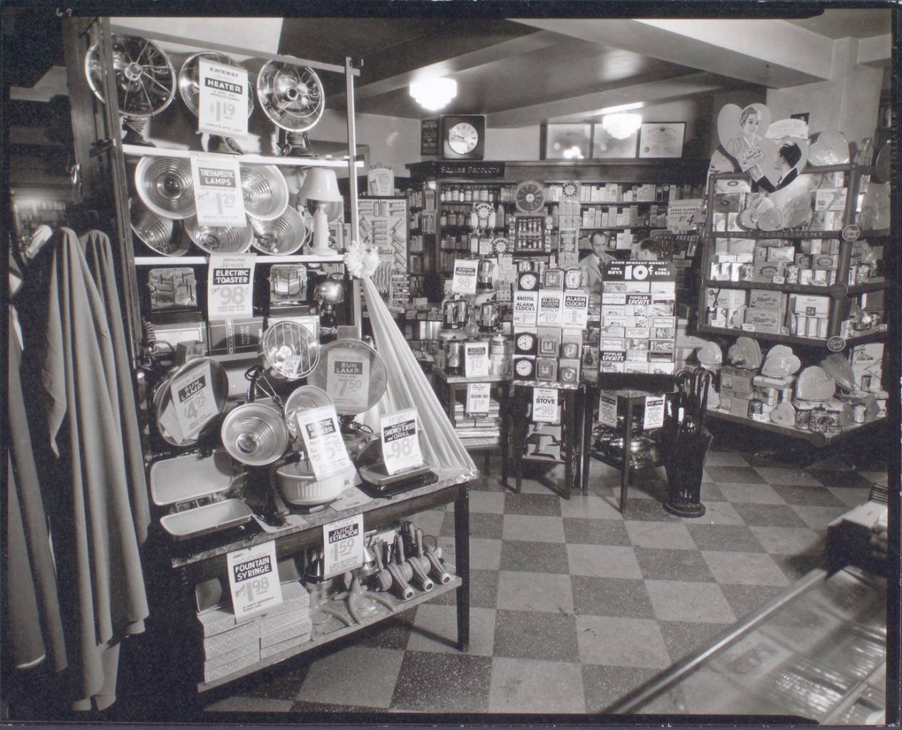 Whelan's Drug Store, 44th Street and Eighth Avenue, Manhattan New York Abbott 