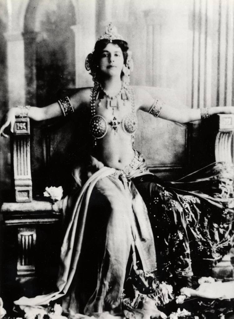 Mata Hari sexy nude - c 1910s. 
