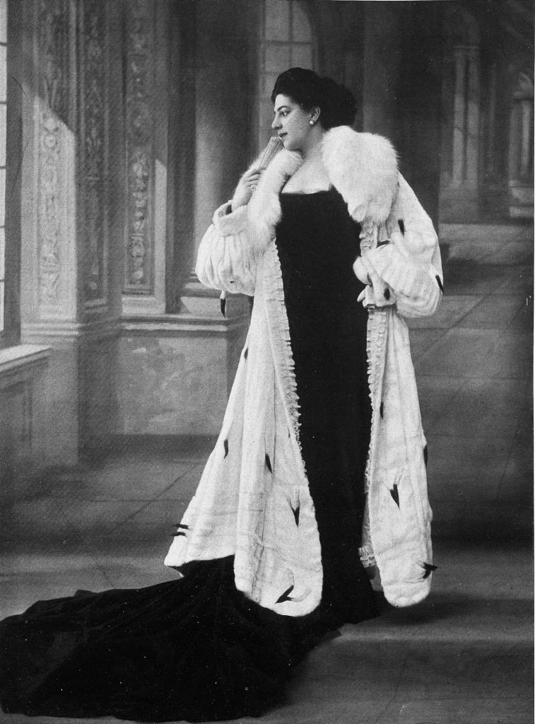 Mata Hari, colored photograph postcard