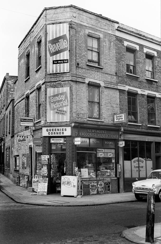 Pictures Of London In 1967 By Libby Hall - Flashbak