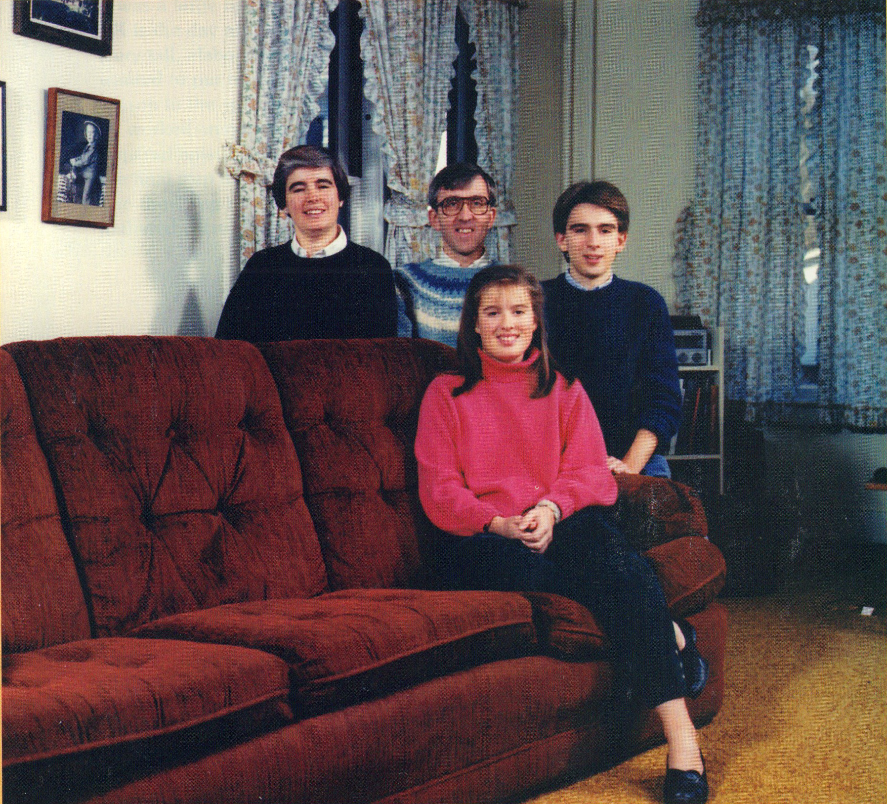 awkward-family-portrait-