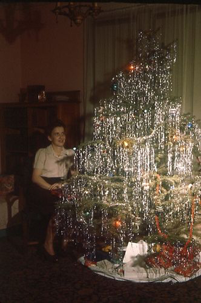 Mid-Century Women Enjoying Real Christmas Trees - Flashbak