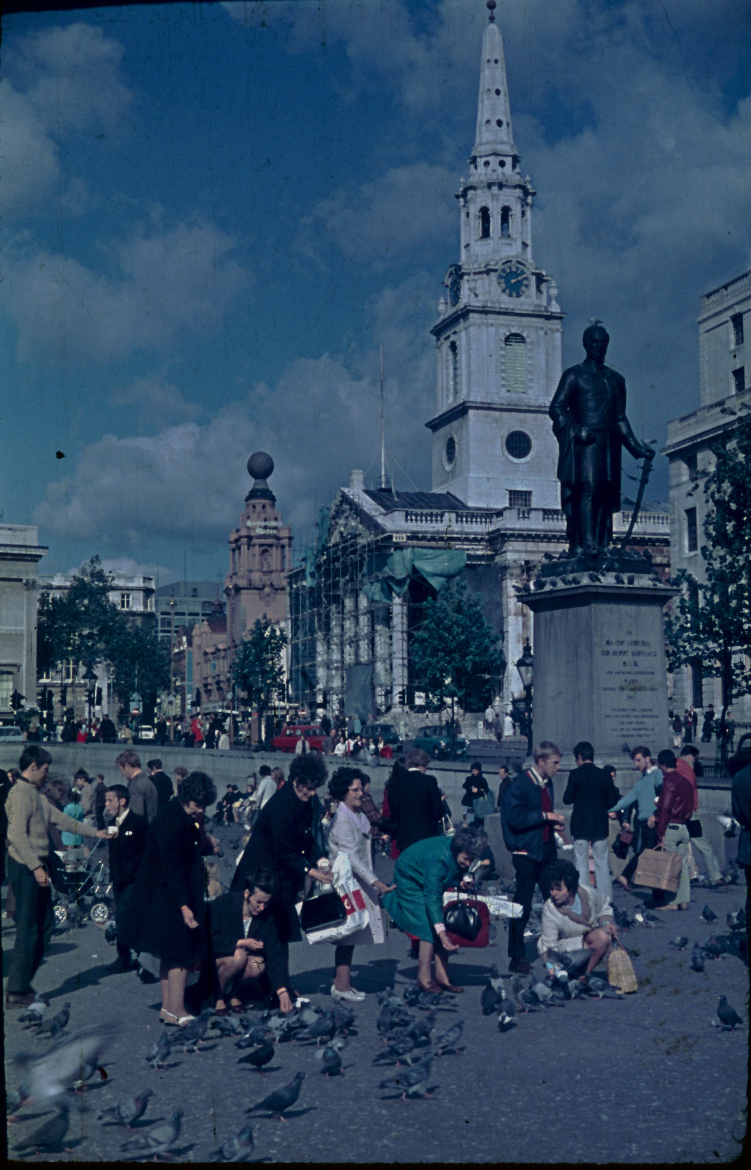 London 1970s statue