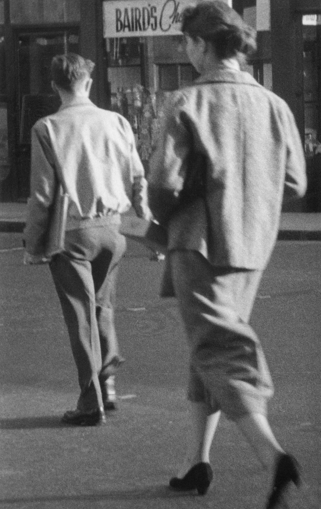 oxford-street-woman-man-1954-hans-richard-griebe