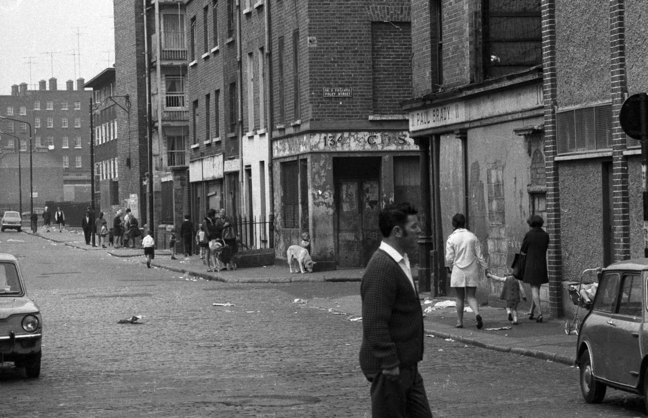 corner-of-foley-street-heinrich-klaffs-dublin-1973