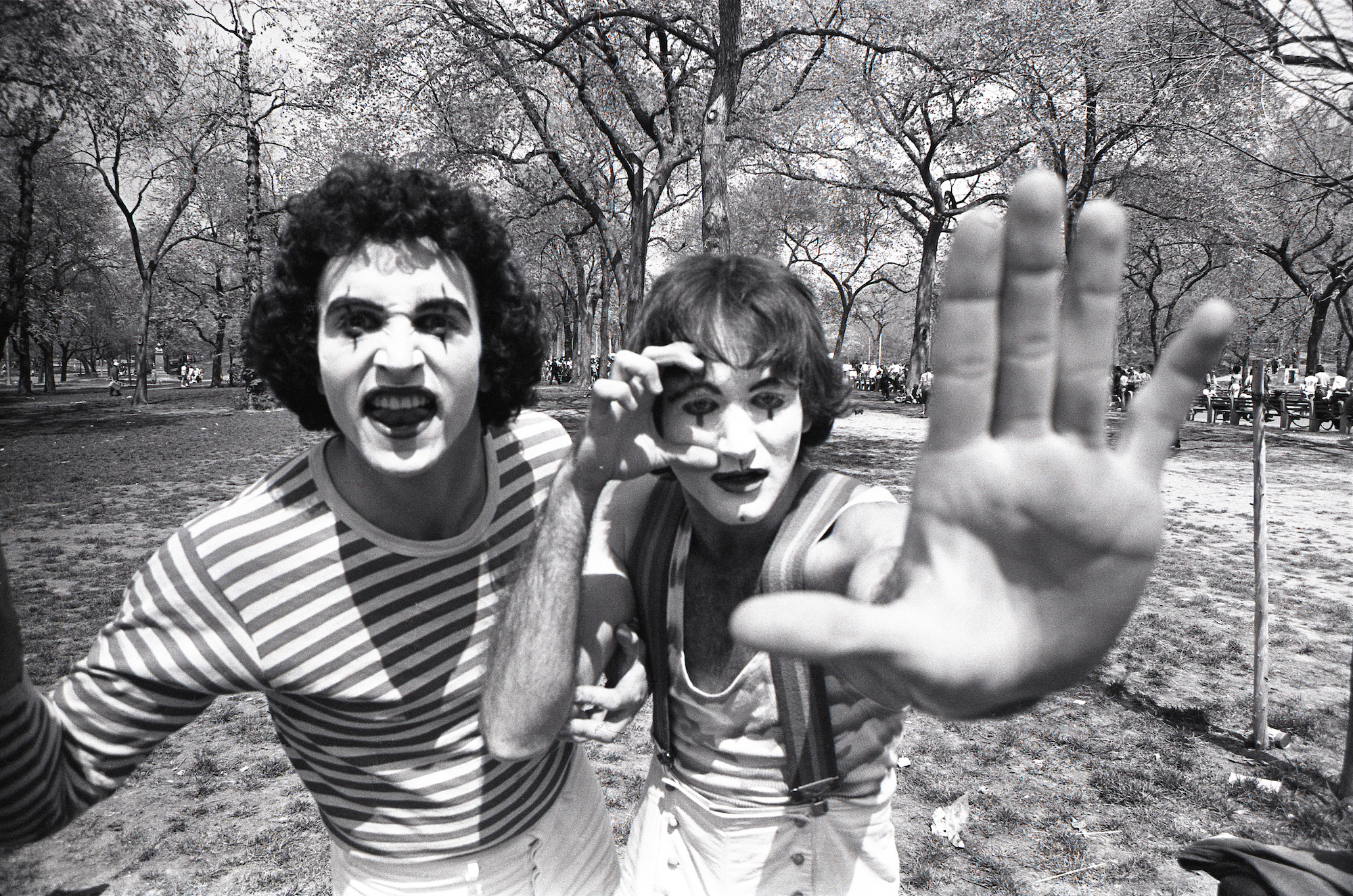 Robin Williams Miming In Central Park (1974) 