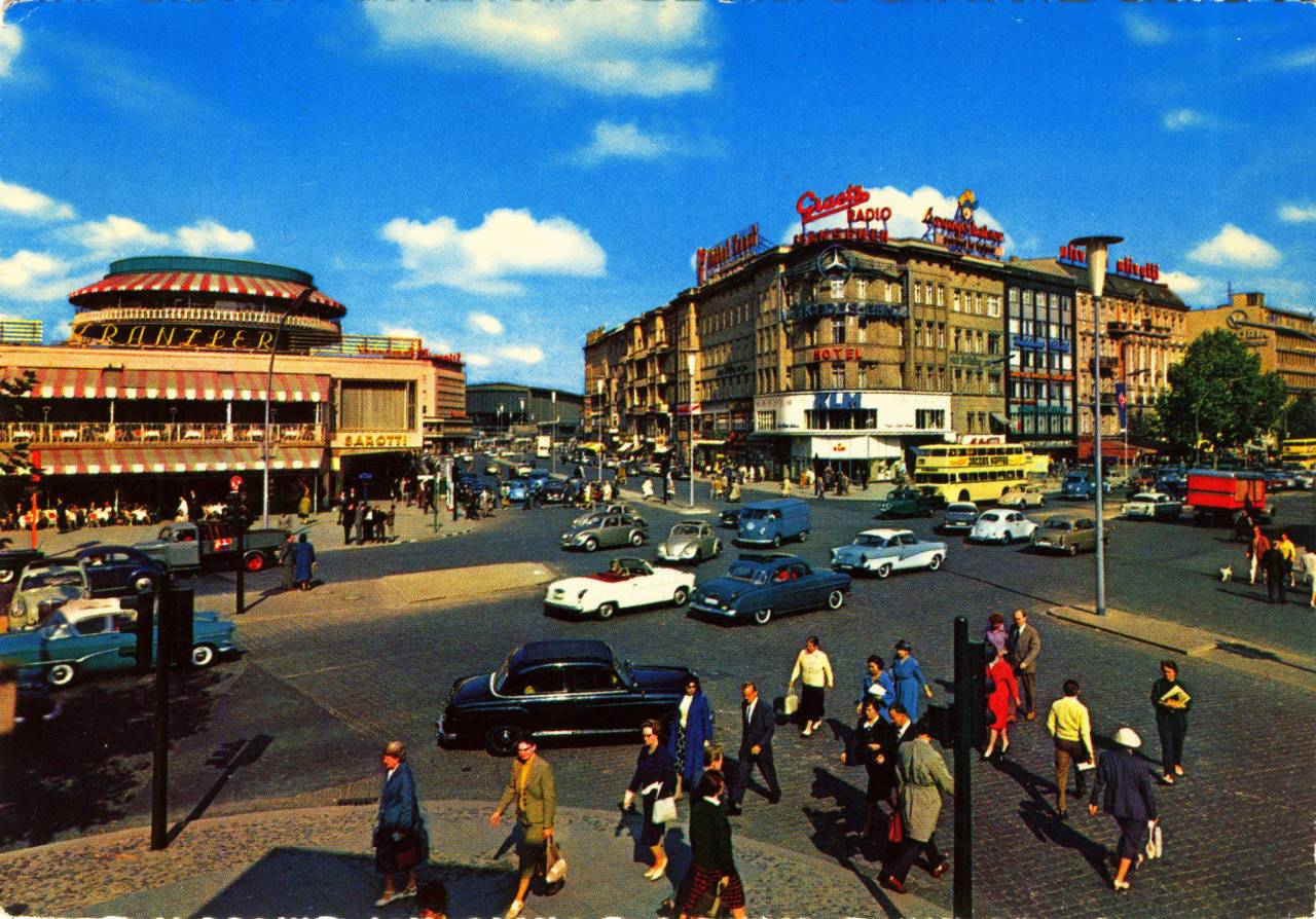Old postcard Berlin Kurfürstendamm 1970er 