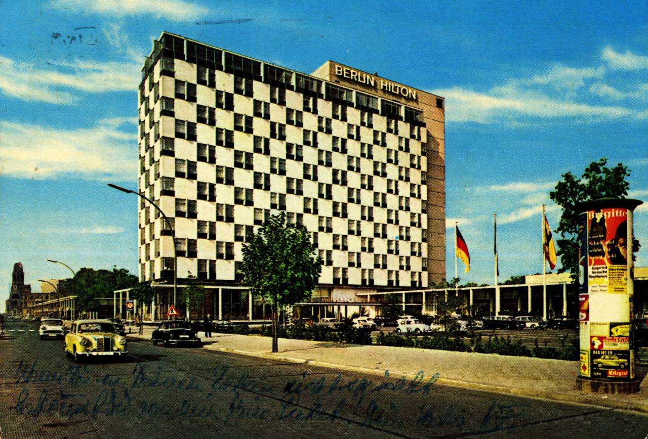 Krüger postcard showing the Berlin Hilton