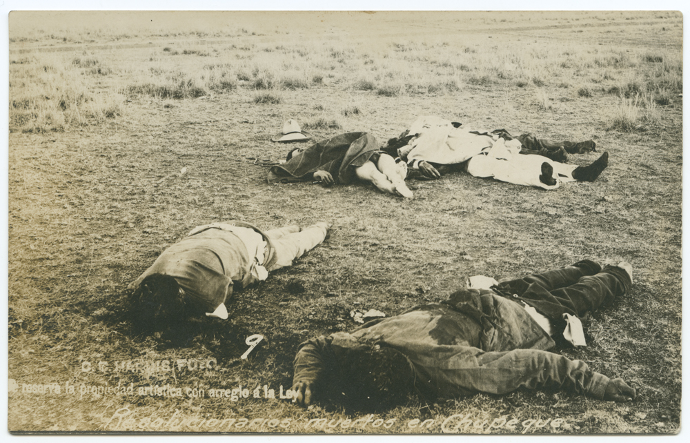 Title: Revolucionarios muertos en Chupeque. Creator: C. C. Harris Foto Date: ca. 1910-1917
