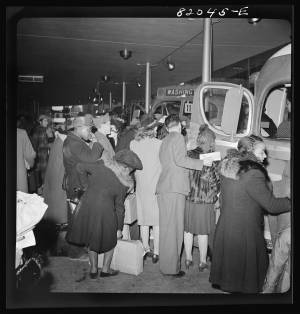 The Greyhound Bus Terminal, Washington DC: April 1941 - Flashbak