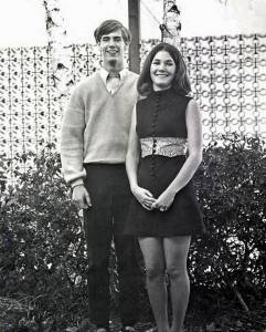 Seventies Sweethearts: 50 Found Photos of Young Love in the Early 1970s ...