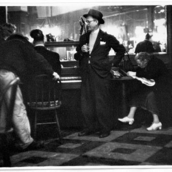 A Raucous Night At O’Rourke’s Bar, Brooklyn (1960)