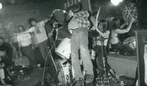 Nirvana Play ManRay in Cambridge, Massachusetts (April 18th, 1990 ...