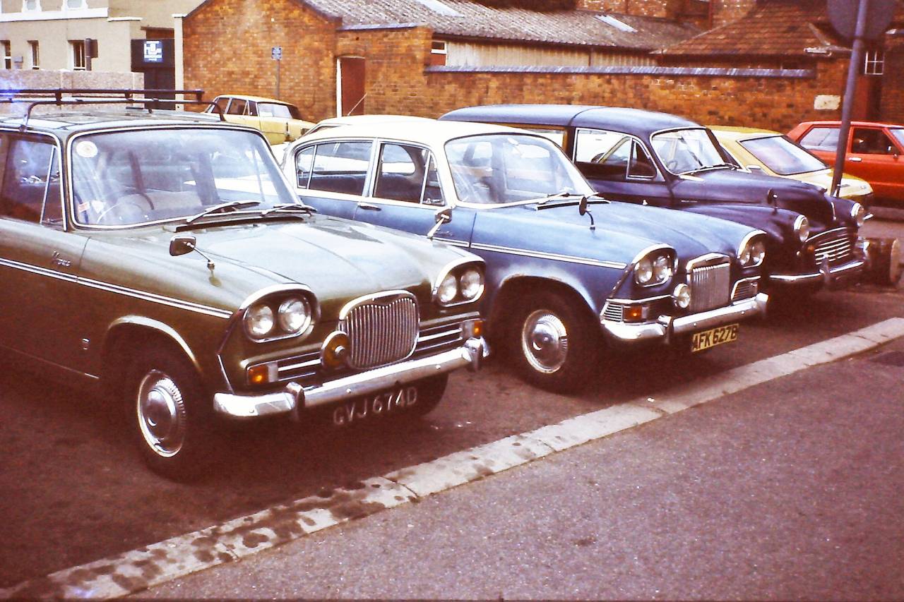 Singer Vogue, Humber Sceptre and Morris Traveller, London 1978