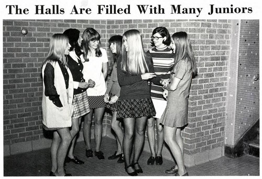 1970 yearbook 1972 american average female student during wears