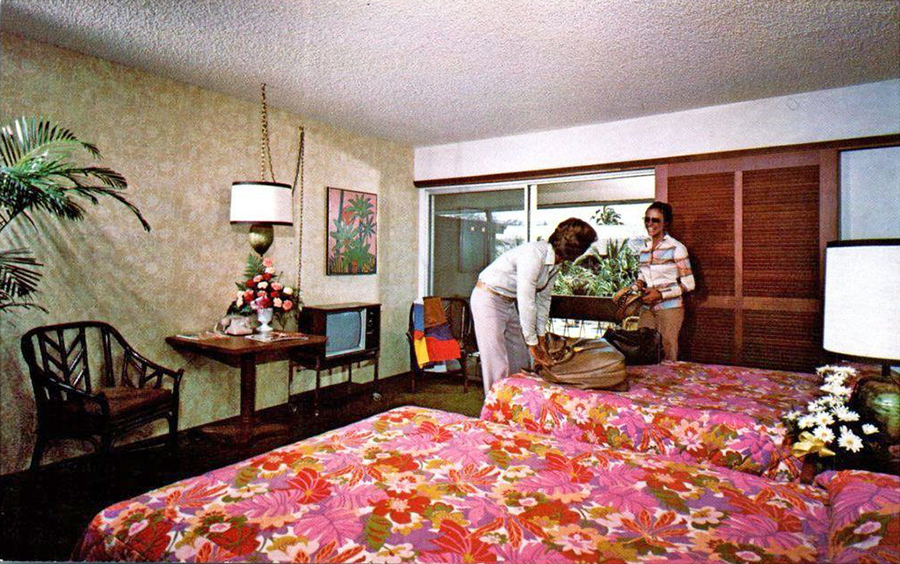 Kauai Hawaii Postcard KAUAI BEACHBOY HOTEL Waipuli Beach Room Interior c1970s