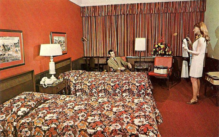 A Look Inside Hotel & Motel Rooms of the 1950s-70s - Flashbak