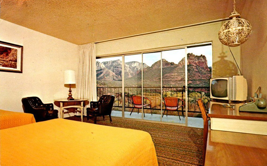 Sedona, Arizona Postcard RONDEE MOTOR HOTEL 1960s