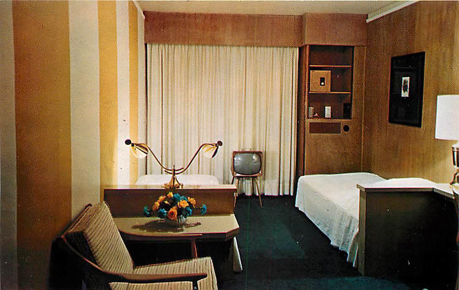 WICHITA, Kansas KS BROADVIEW HOTEL 1960s Tacky Interior TV Postcard