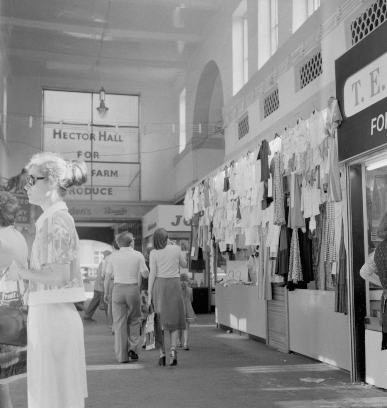 Snapshots Of Grainger Market, Newcastle upon Tyne in the 1970s and ...