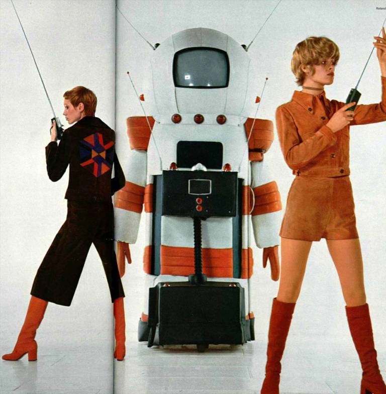 French Fashion '71 Stunning Women's Styles from 1971 France Flashbak