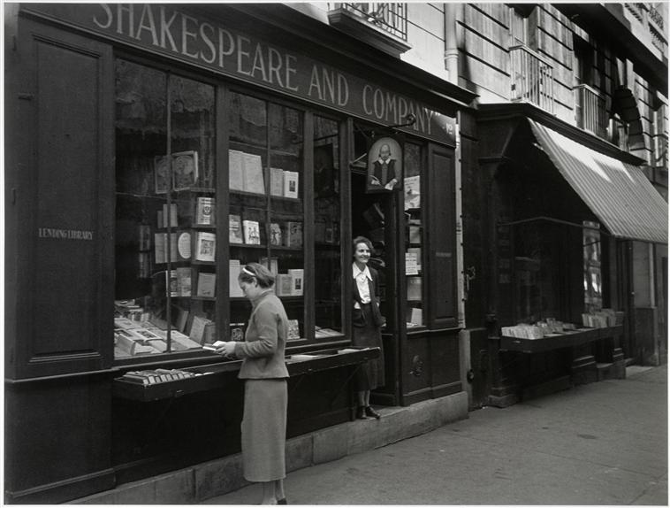 Shakespeare & Co a