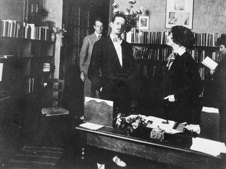 Joyce and Beach at the bookshop - 1921