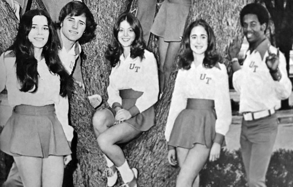 Texas_cheerleader_uniforms_1971_2-616x425