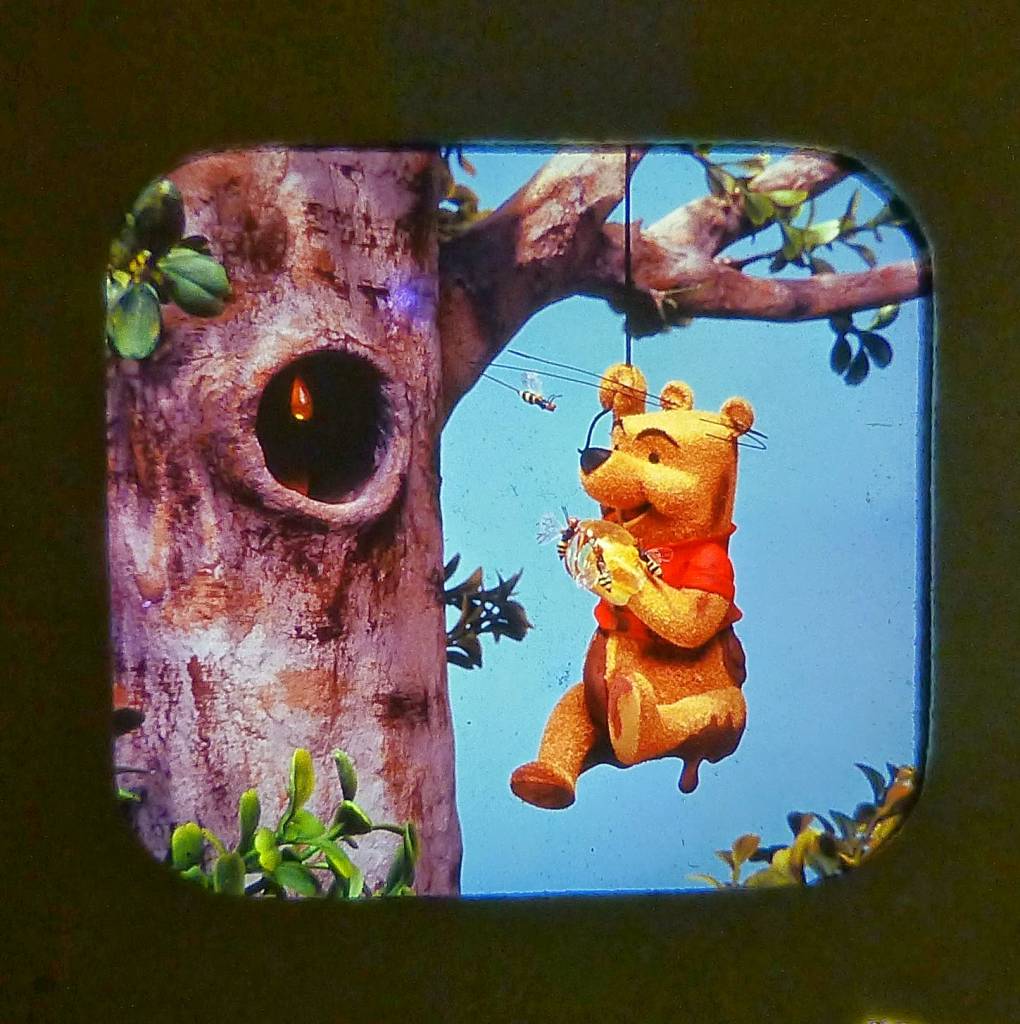 WINNIE THE POOH AND THE HONEY TREE VIEW MASTER