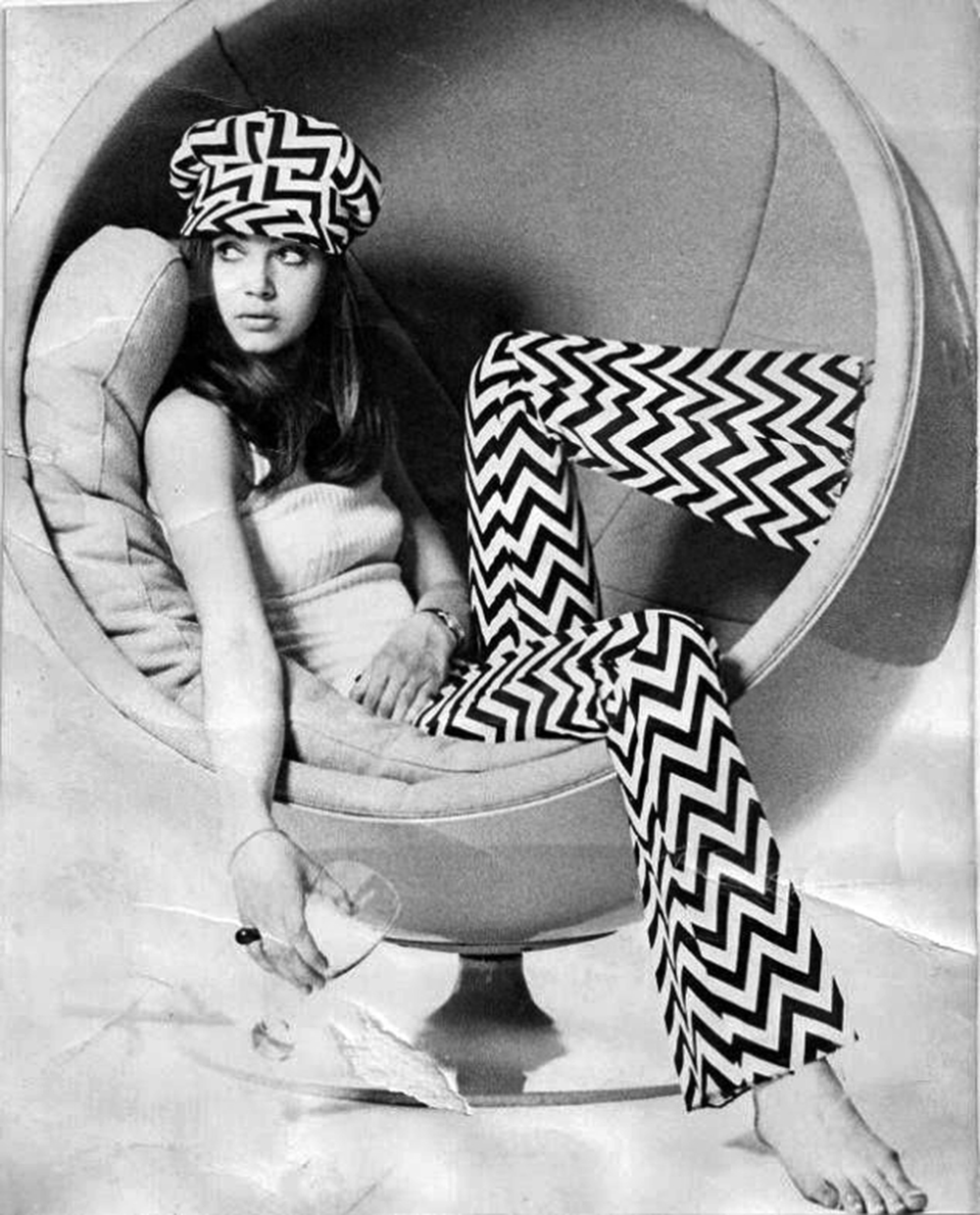 1960s-Ball-Chair1