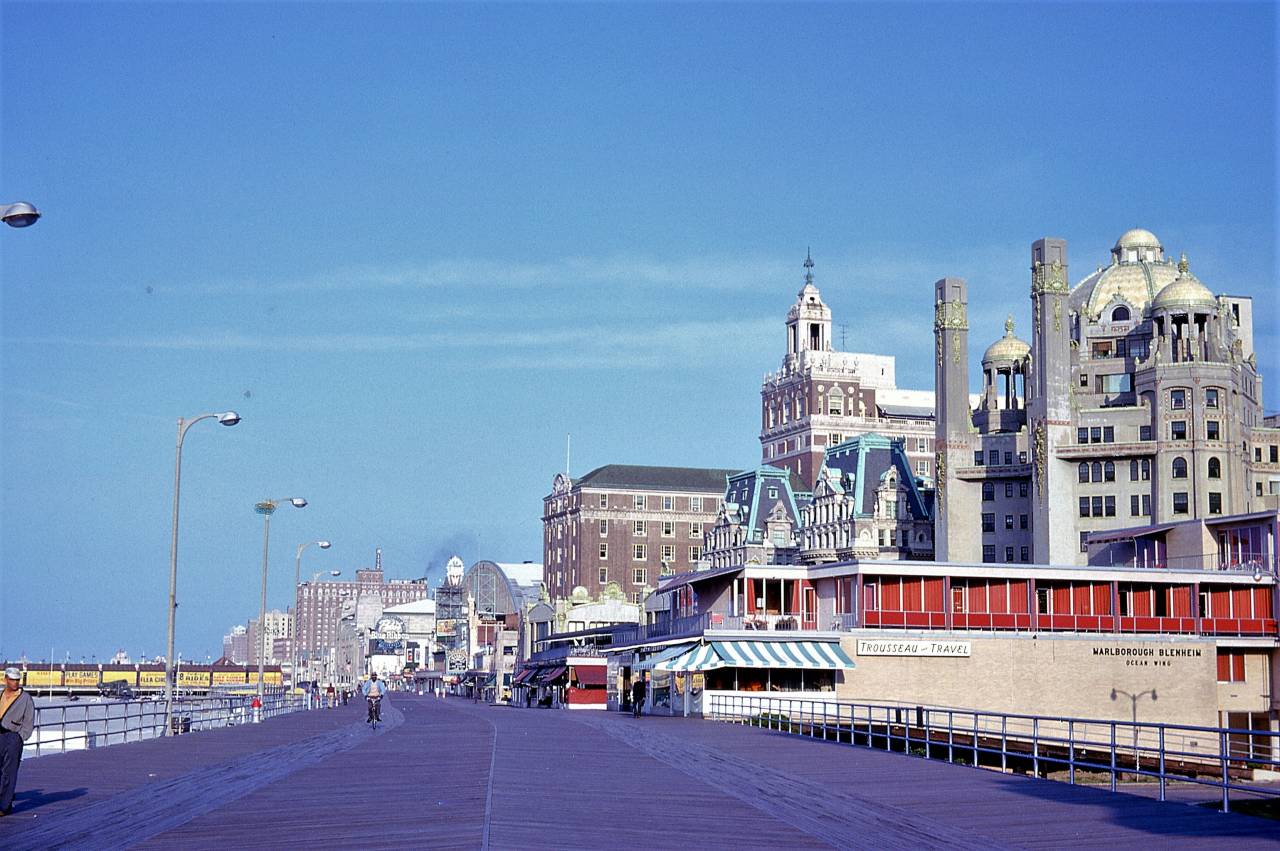 Atlantic City, New Jersey 1962 Marlborough Blenheim Ocean Wing