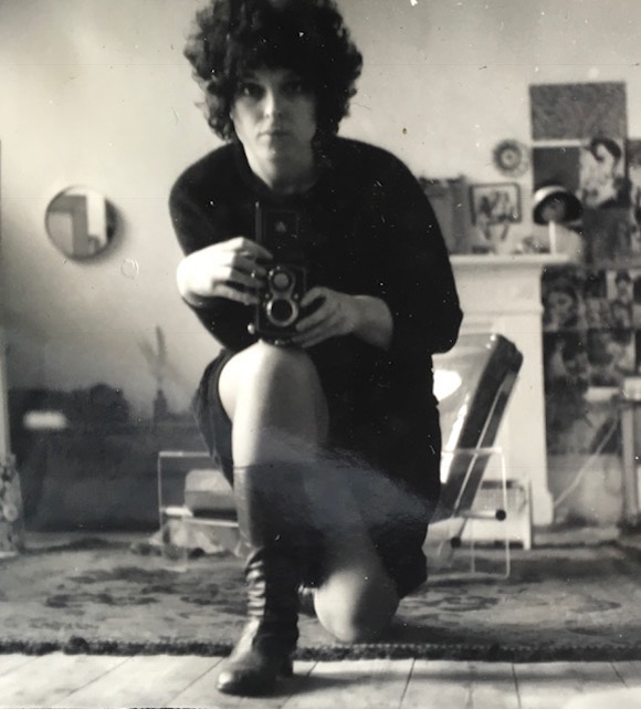 Elizabeth Hamey with her Rolleiflex, mid-60s © Refna