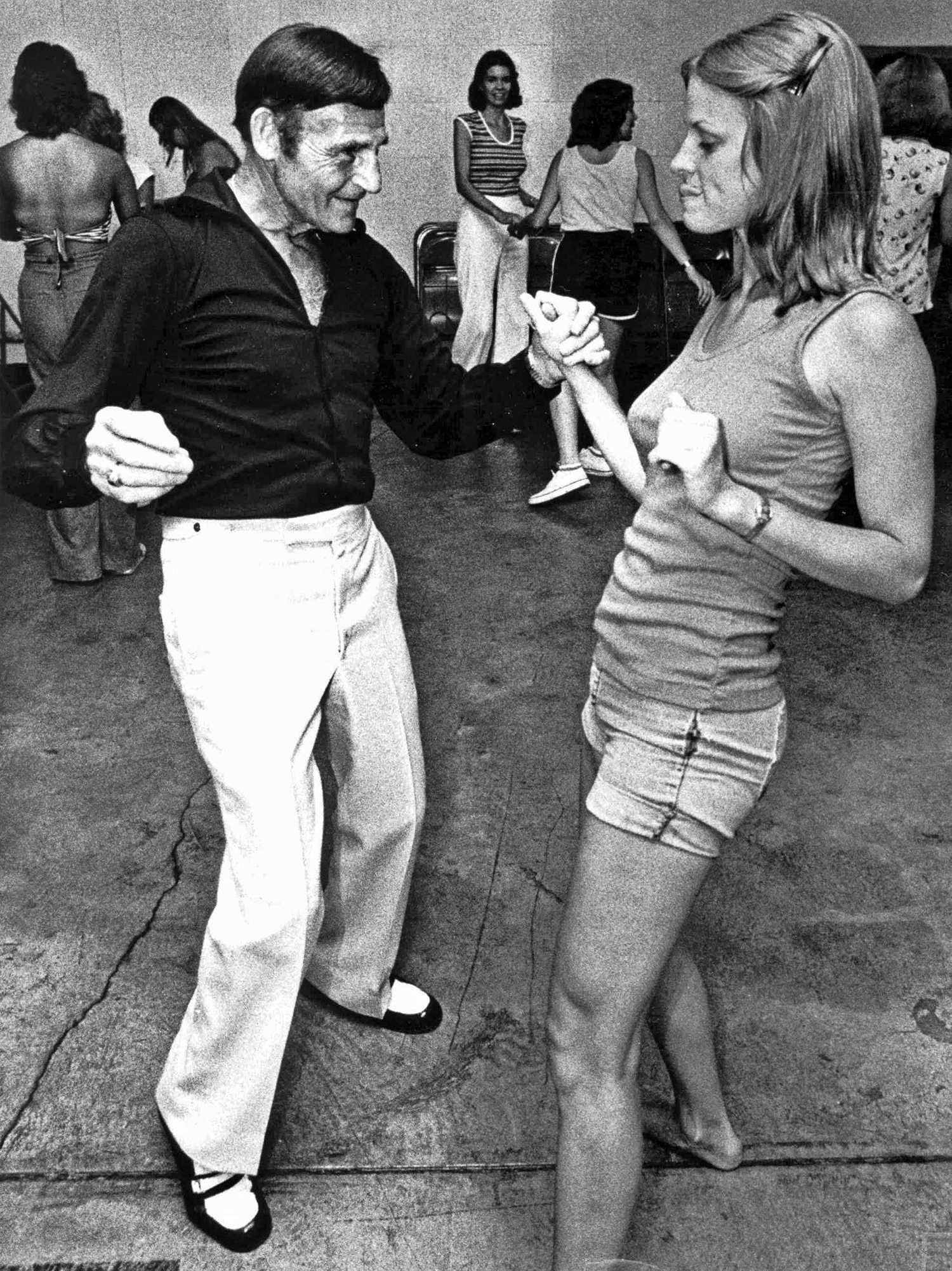 50 Random Pictures of People Dancing in the 1960s-1970s ...