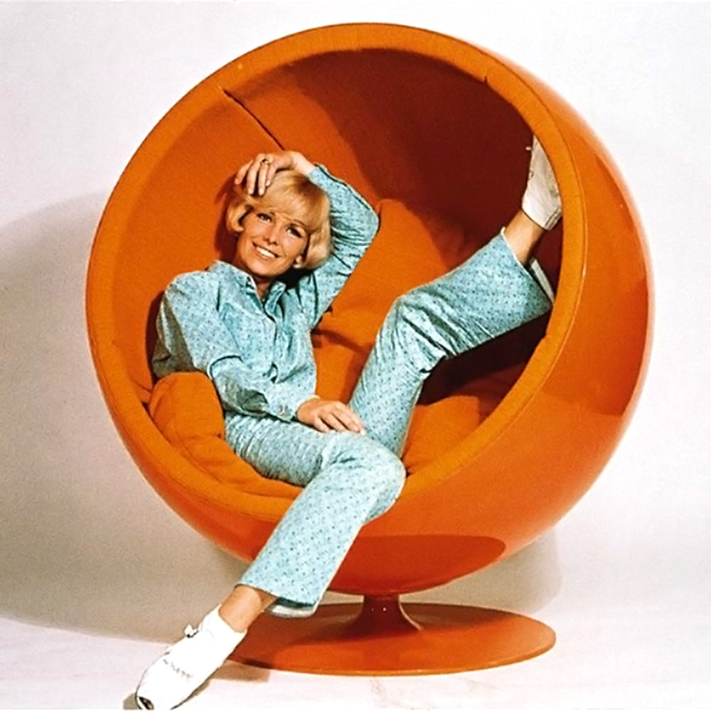 60s egg chair