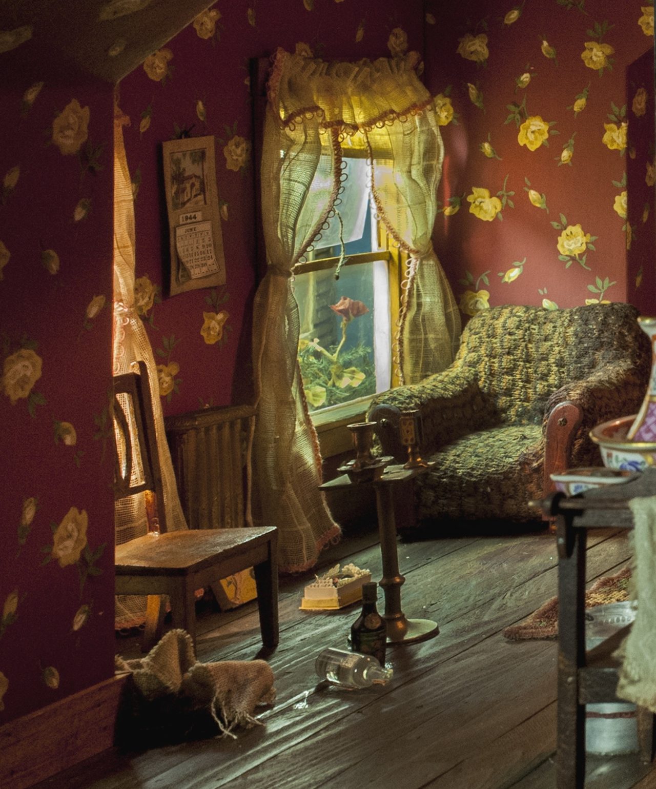 Frances Glessner Lee, Red Bedroom, about 1944-48. Collection of the Harvard Medical School, Harvard University, Cambridge, MA, courtesy of the Office of the Chief Medical Examiner, Baltimore, MD