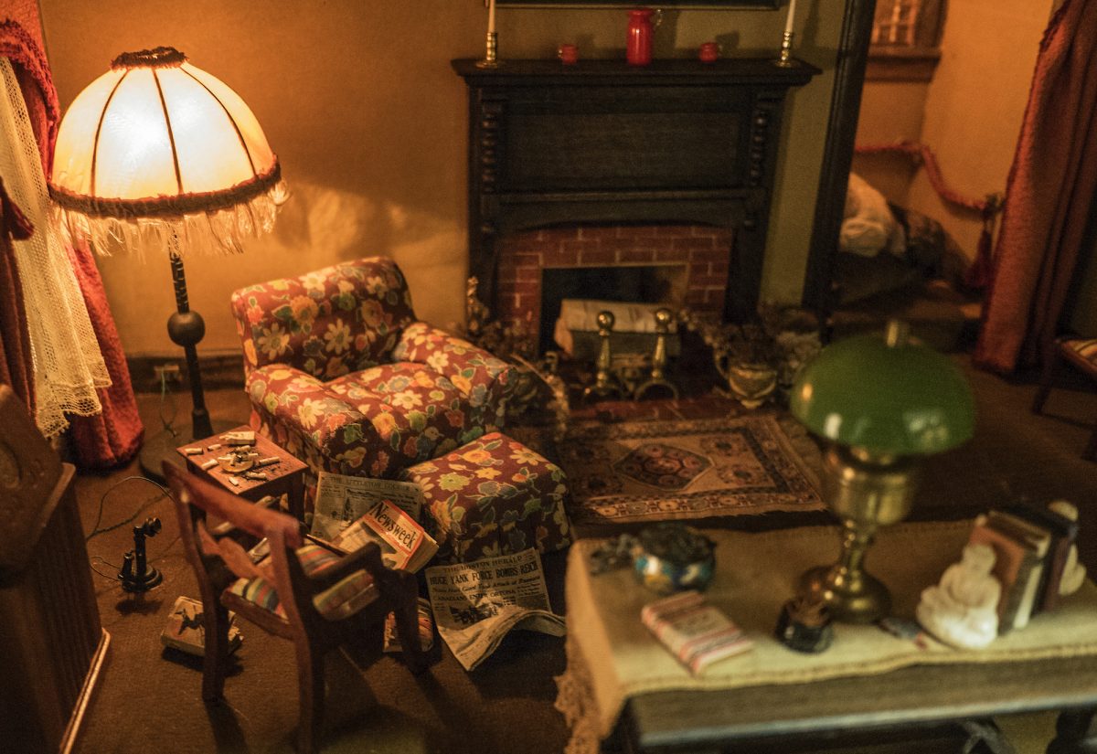 Frances Glessner Lee, Living Room (detail), about 1943-48. Collection of the Harvard Medical School, Harvard University, Cambridge, MA, courtesy of the Office of the Chief Medical Examiner, Baltimore, MD