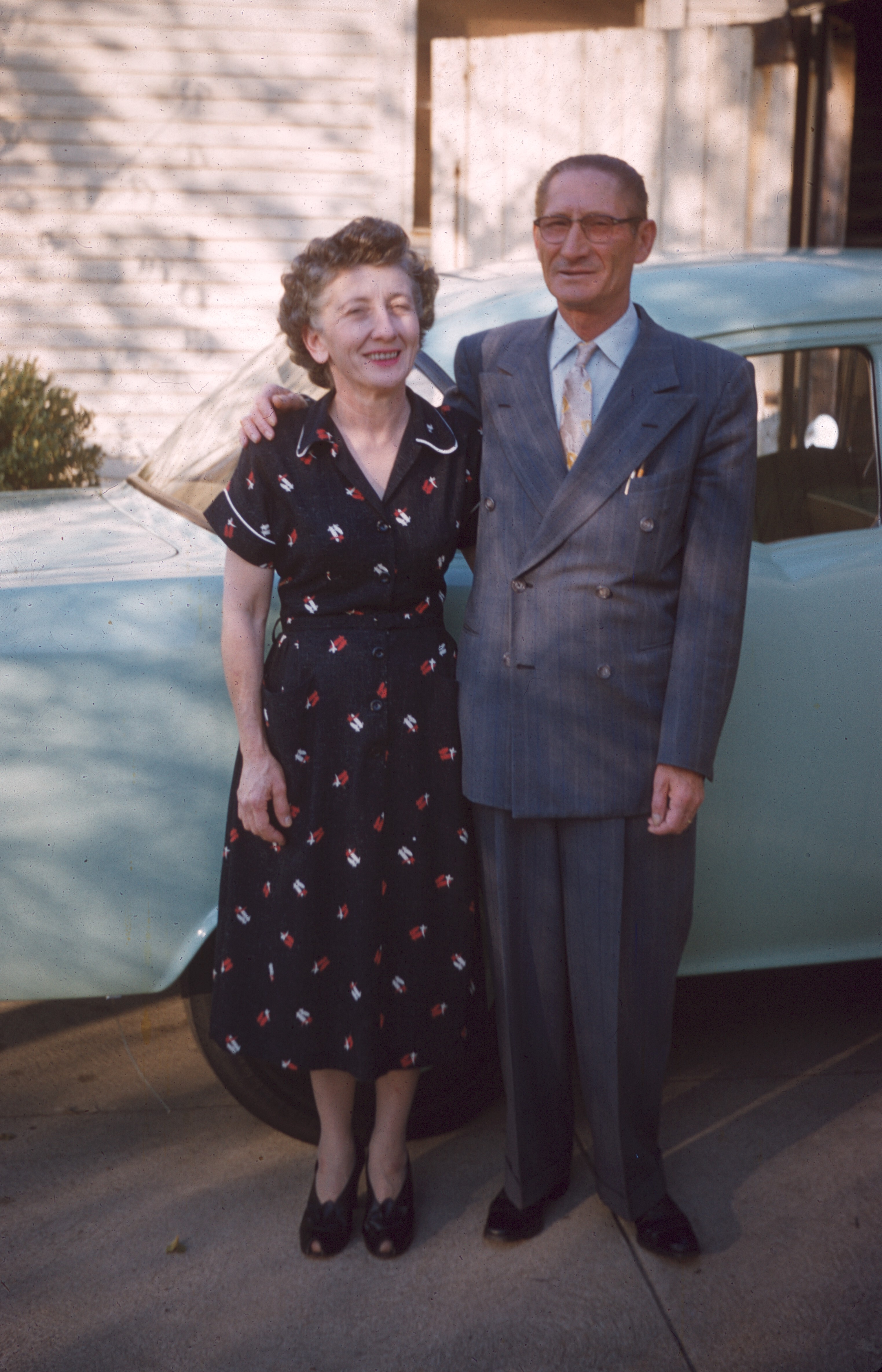 Waynes parents, November 1955