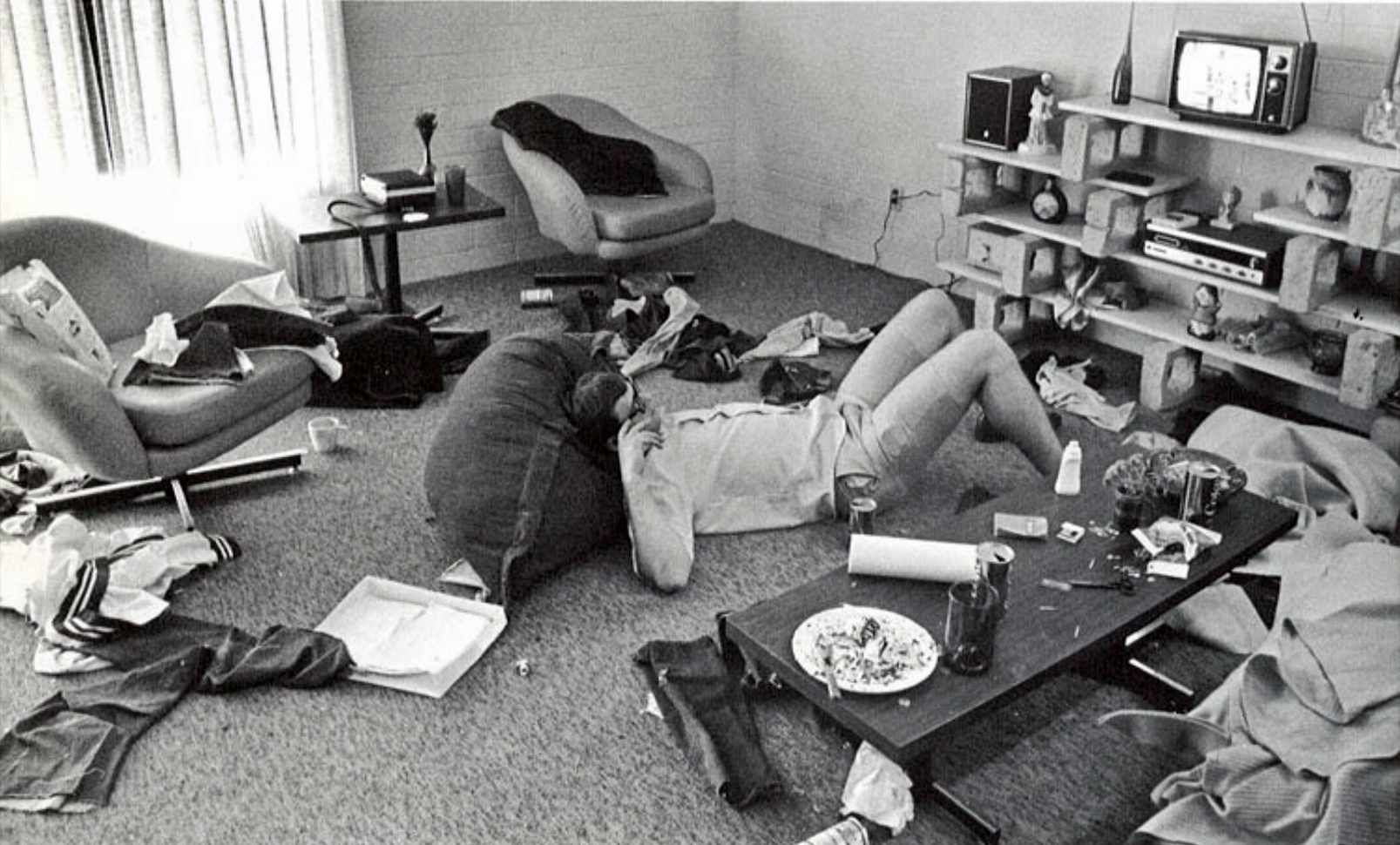 Inside College Dorm Rooms From The 1970s Flashbak