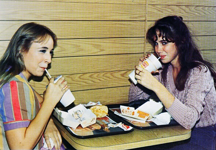 076 Burger King Babes Flashbak