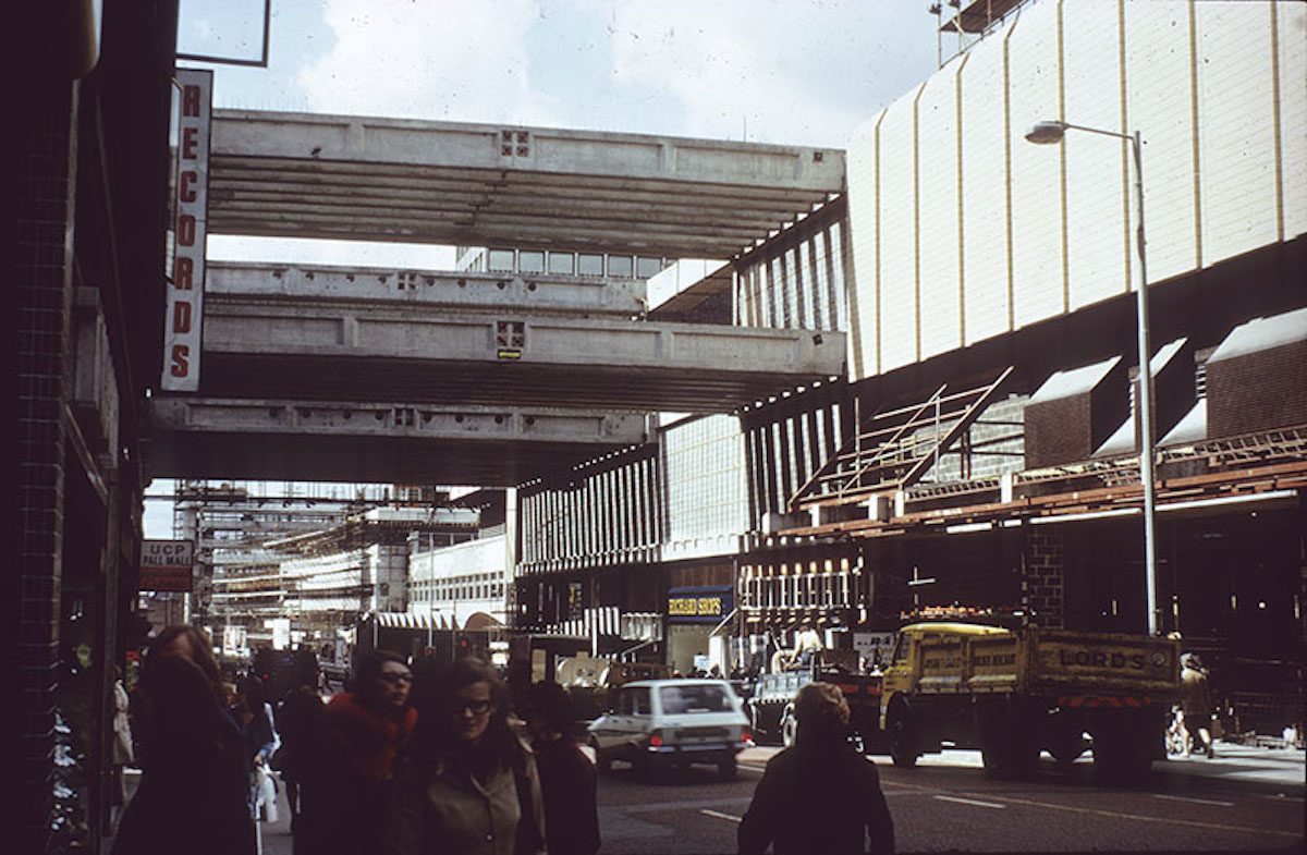 View along Market Street (looking west towards Cross Street), during construction of the Arndale Centre, 1972-79.