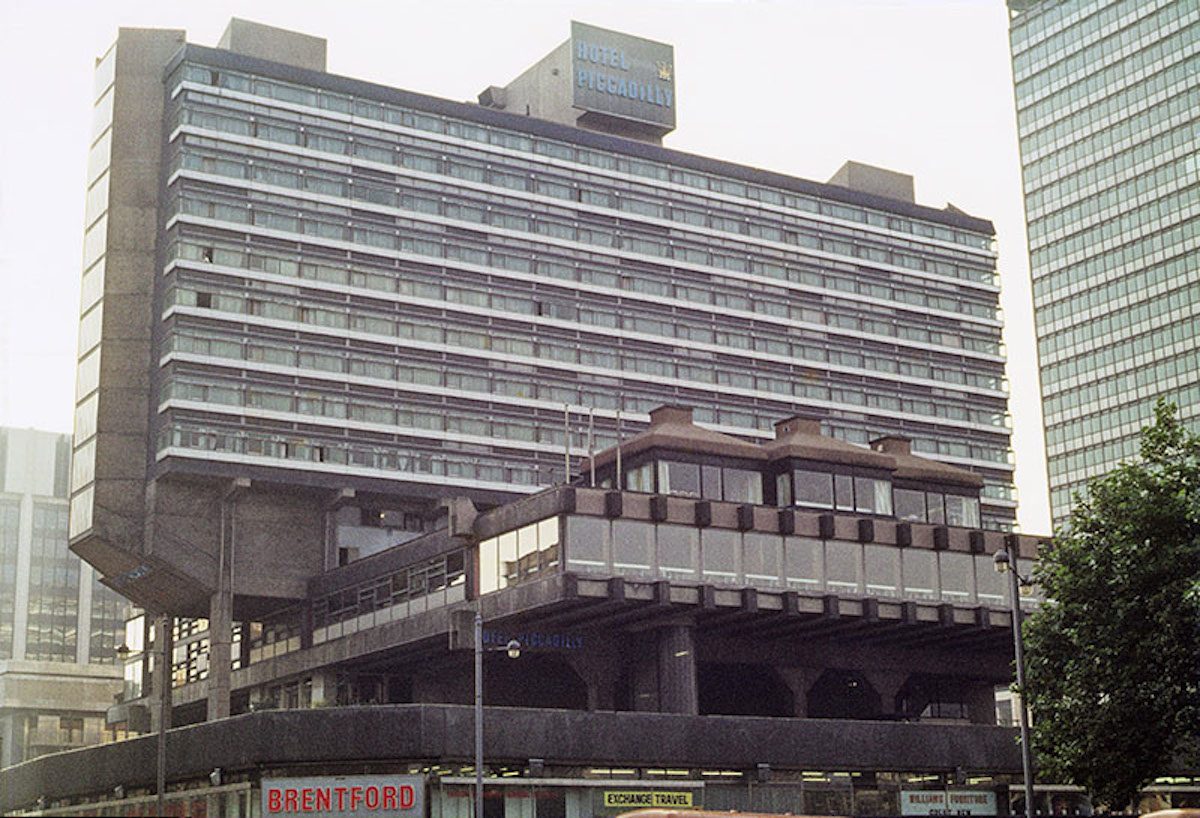 The Hotel Piccadilly from Piccadilly Gardens in 1972. Designed by Covell Matthews & Partners and built 1959-65.