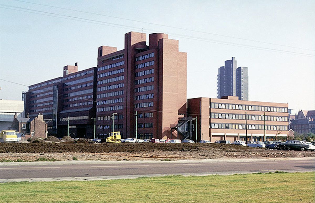 View of the University of Manchester's Business School from Cambridge Street in 1973.