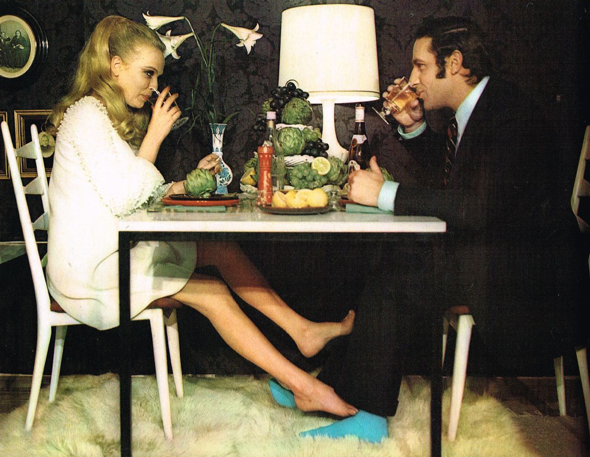 Vintage Couple Dining Flashbak