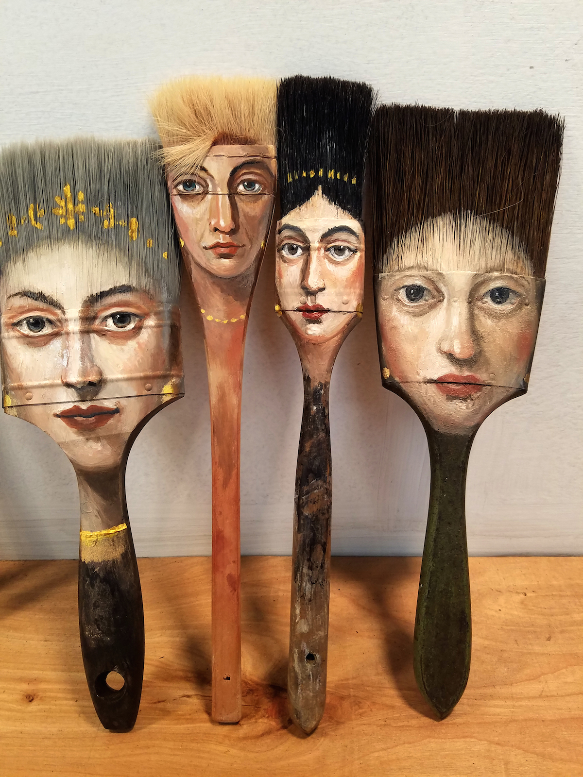 Alexandra-Dillon axe painting brush