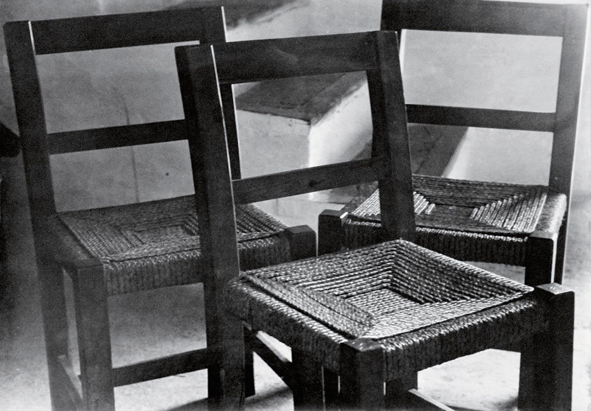 Trois chaises 1934 Raoul Hausmann