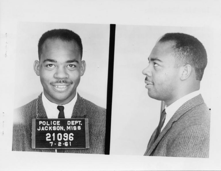 Freedom Riders Smile For Mississippi's Secret Spy Agency (1961) - Flashbak