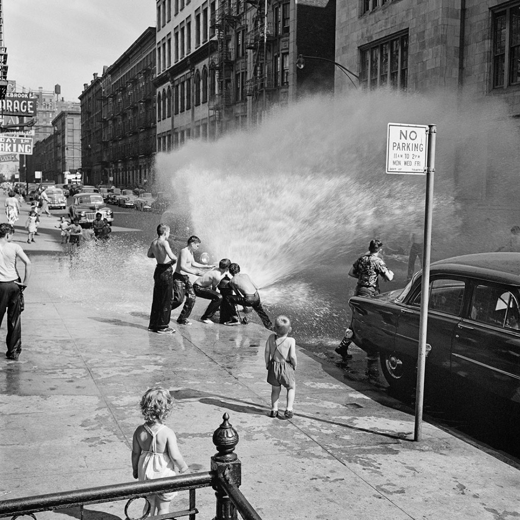 June 1954, New York, N.Y. Photo by Vivian Maier, courtesy the Maloof Collection:Howard Greenberg Galleries